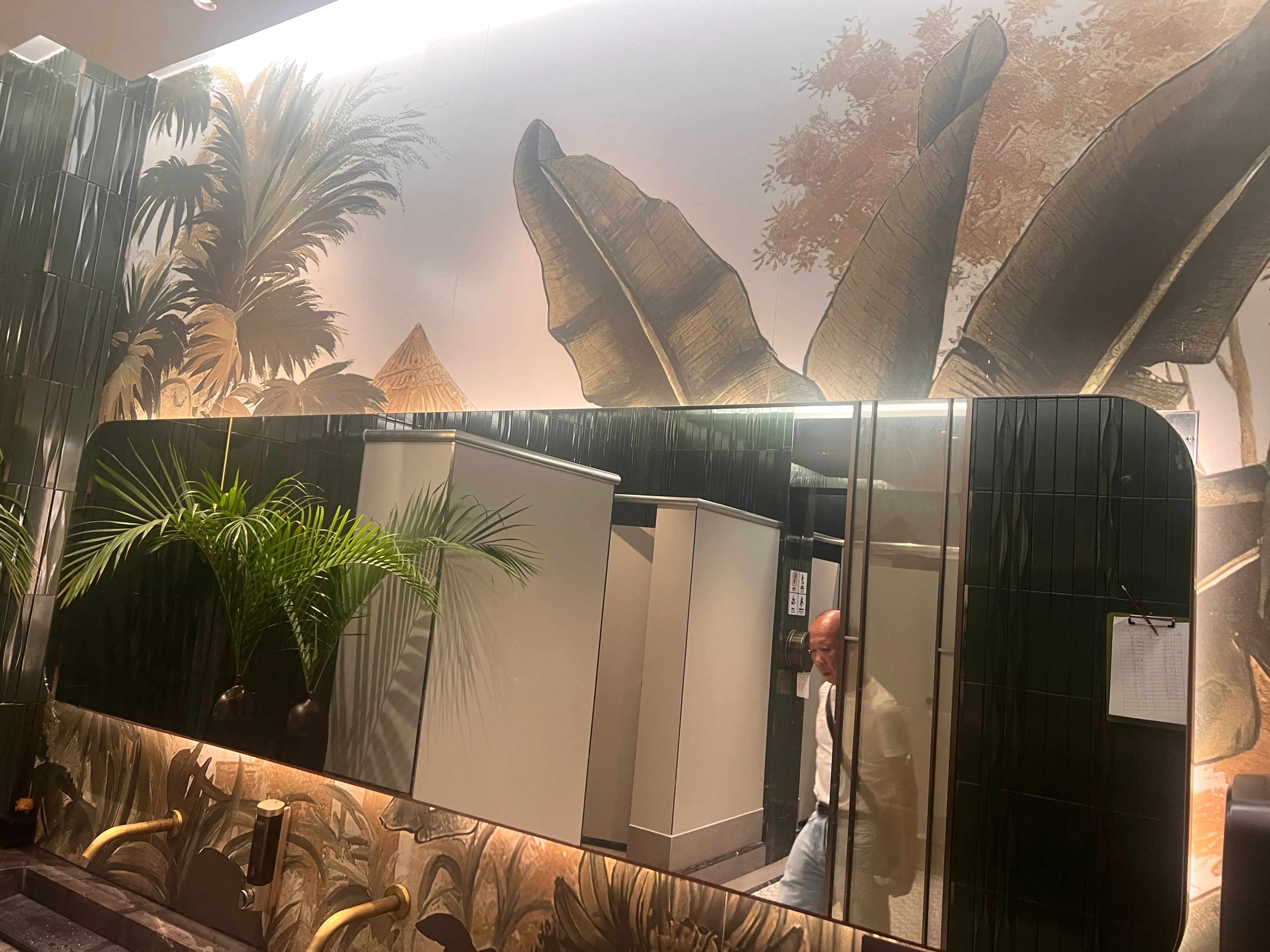 Guangzhou - Verdant Dining - Image 6