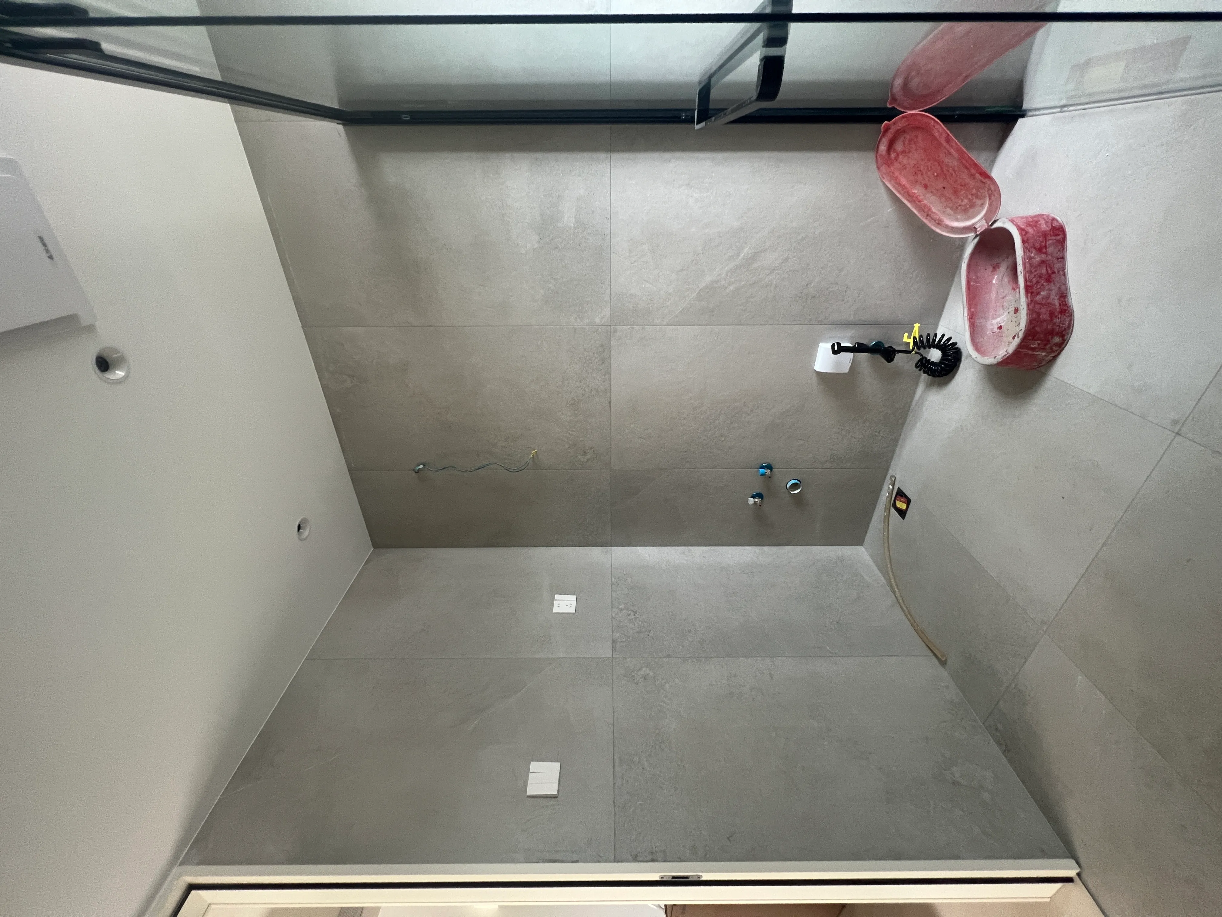 Guangzhou - Black and White Balance - Image 3