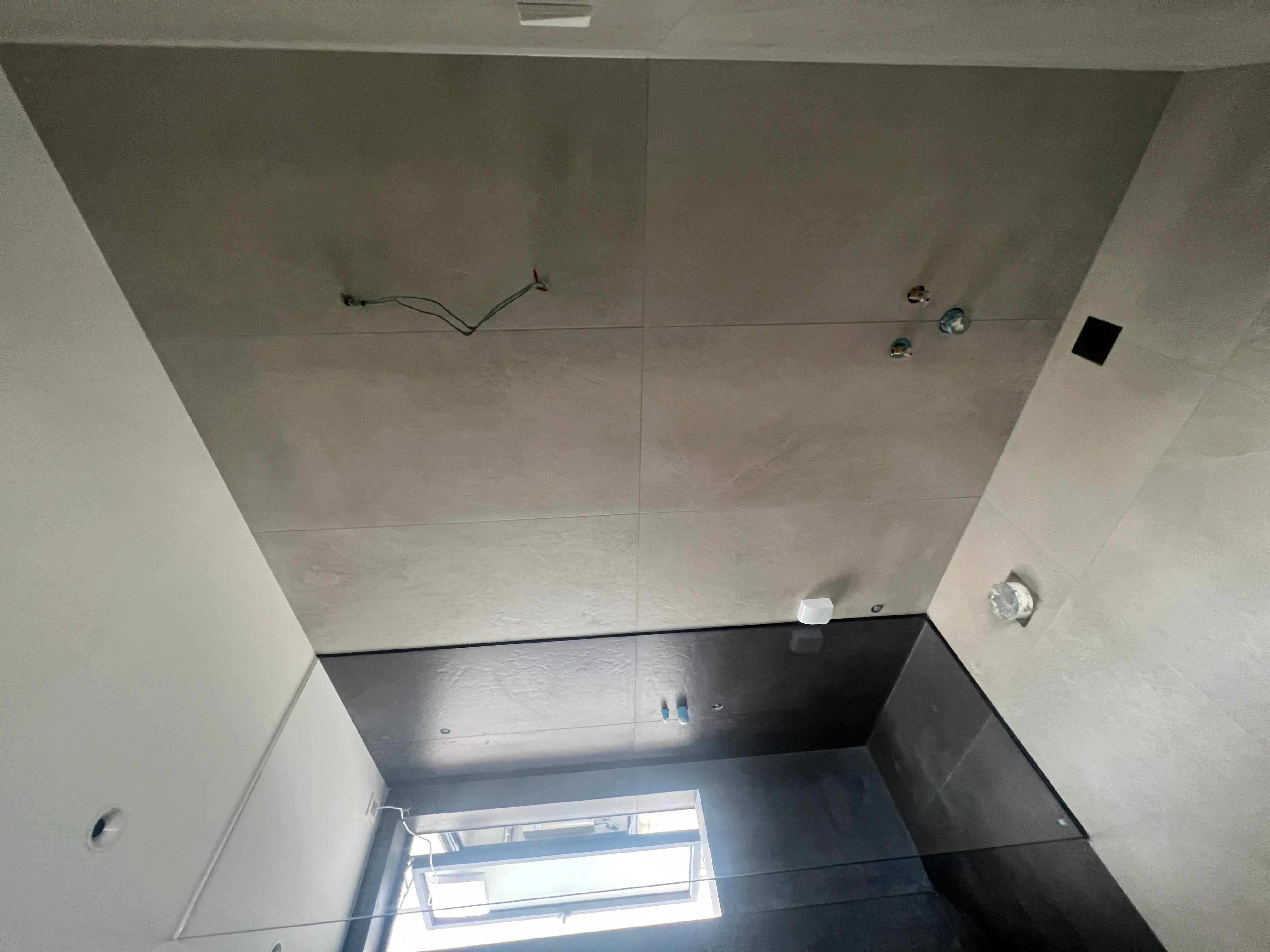 Guangzhou - Black and White Balance - Image 5