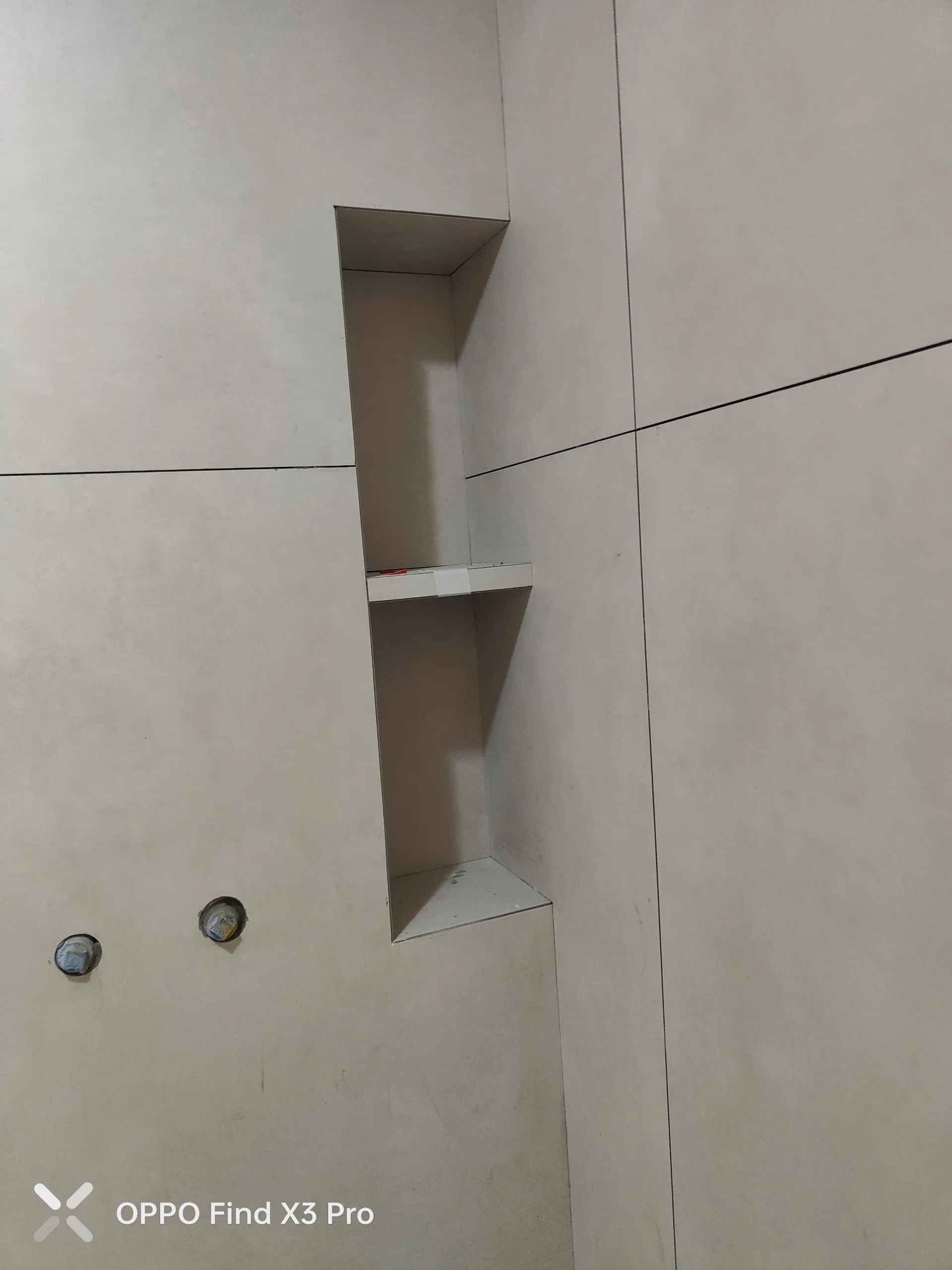 Guangzhou - Plaster Gray Glow - Image 2