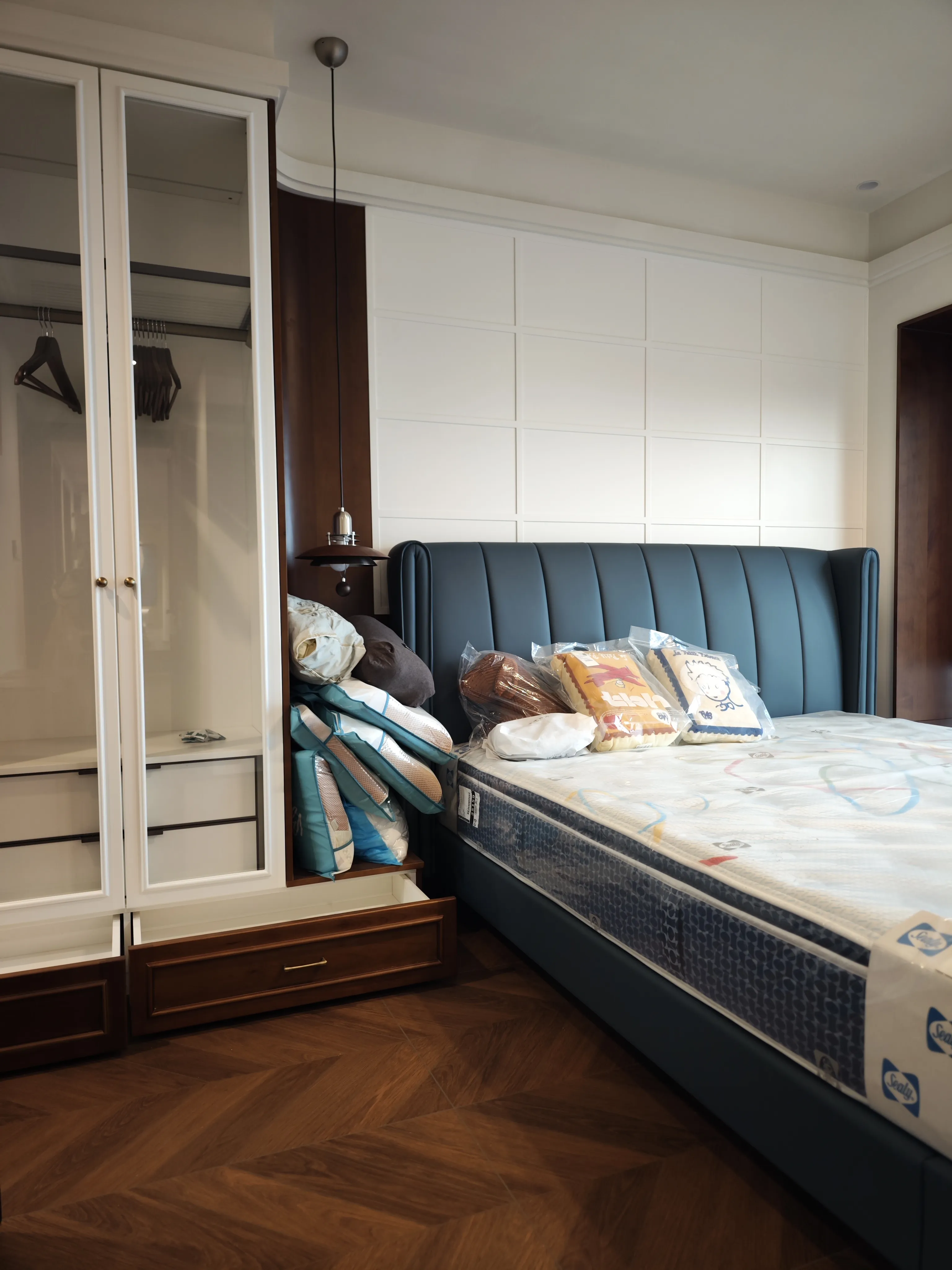 Guangzhou - Modern Retro - Image 6