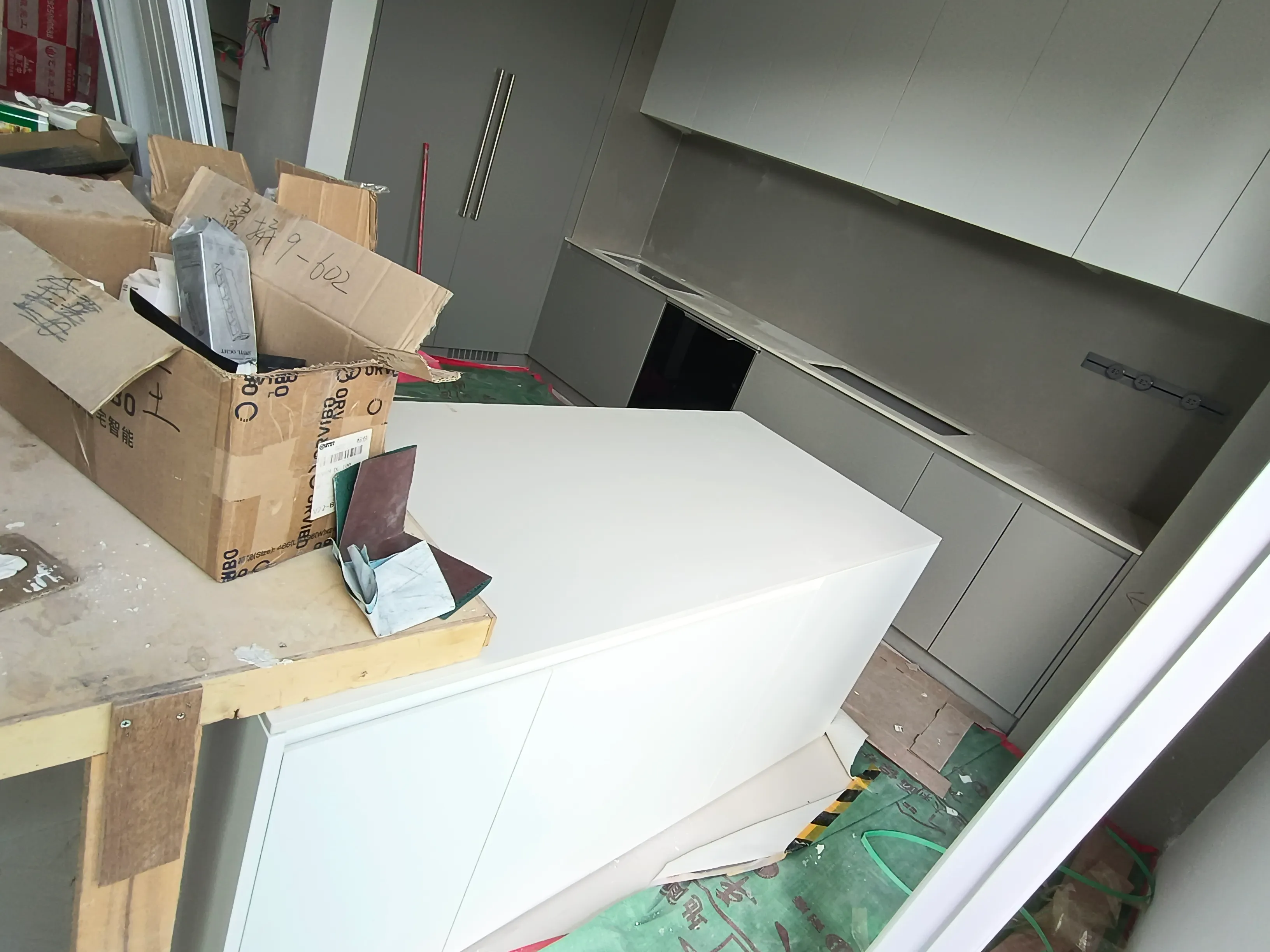 Guangzhou - Pure White Kitchen - Image 3