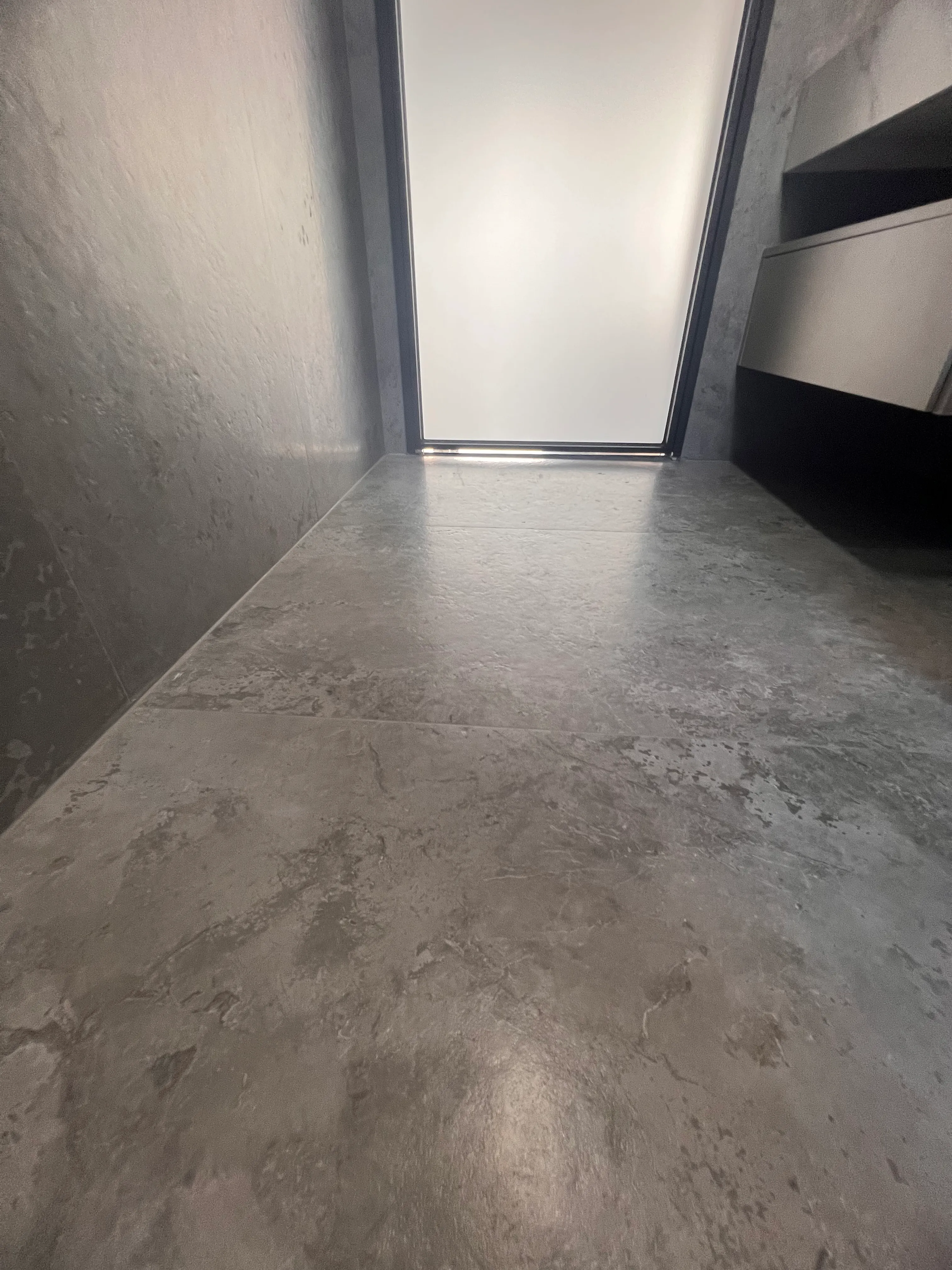 Quiet Luxury Bathroom with Concrete Look Tiles - Quiet Luxury Bathroom with Concrete Look Tiles 9