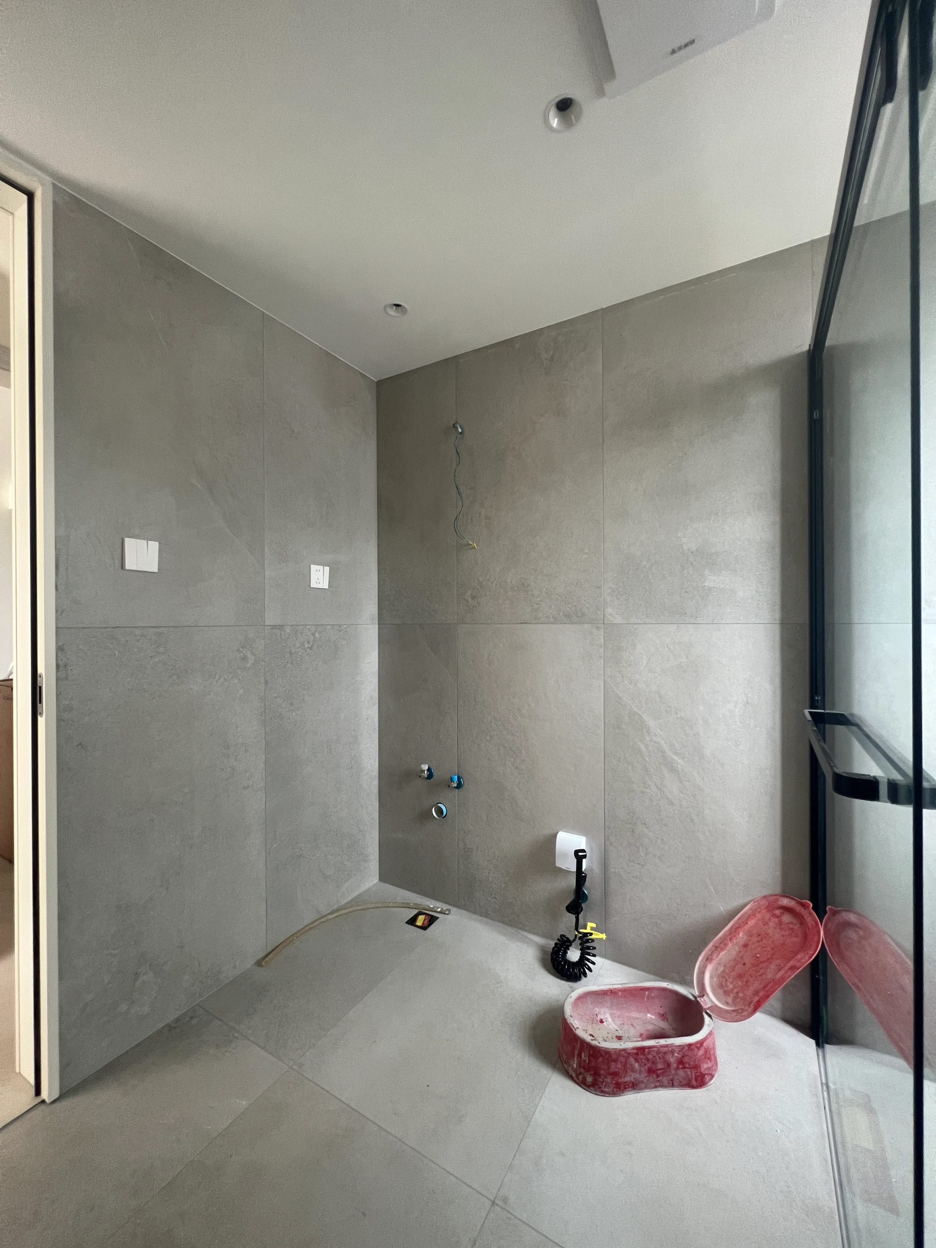 Spa Luxury Bathroom with Stone Look Tiles - Spa Luxury Bathroom with Stone Look Tiles 8