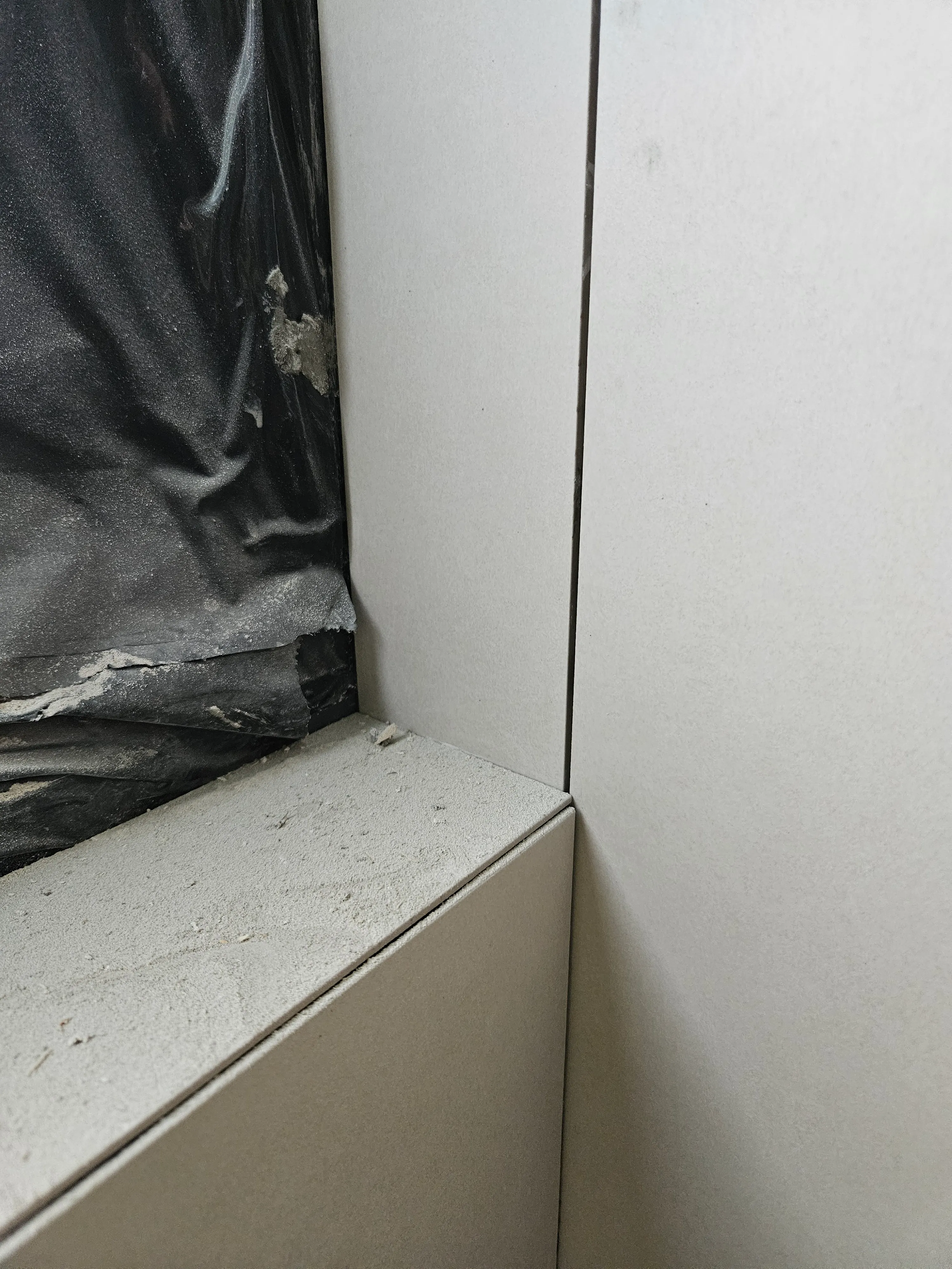 Warm Minimalism Bathroom with Microcement Tiles - Warm Minimalism Bathroom with Microcement Tiles 5